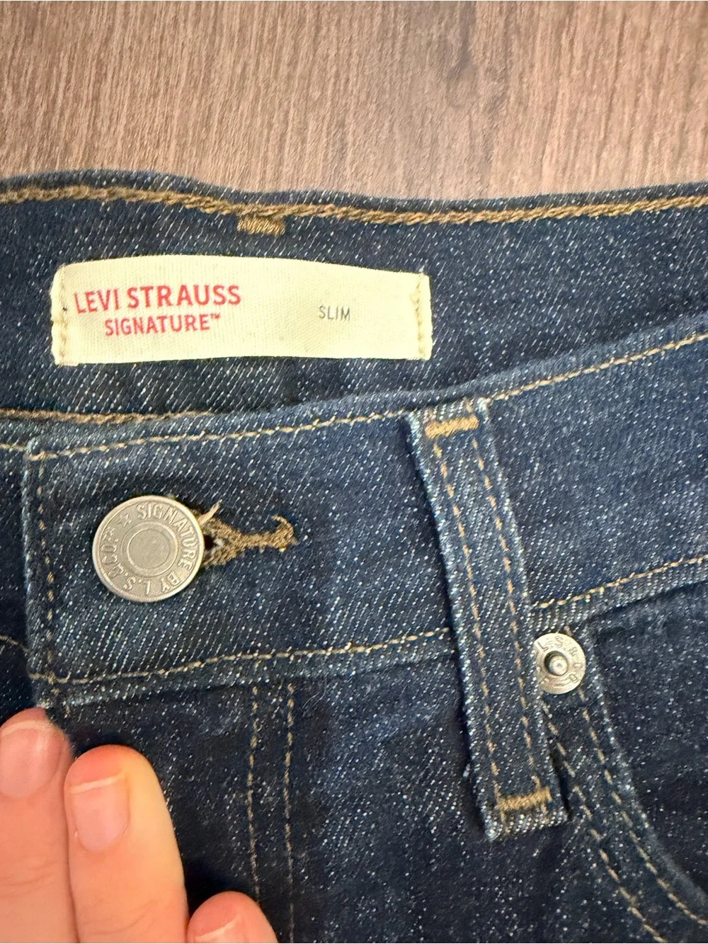 Levis levi stratus